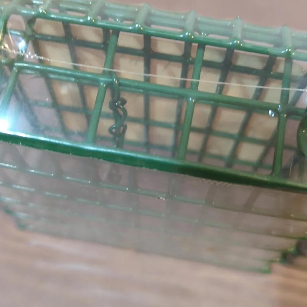 C And S Suet Basket Ez Fill For Wild Birds Holds 1 Cake New In Plastic Hanger